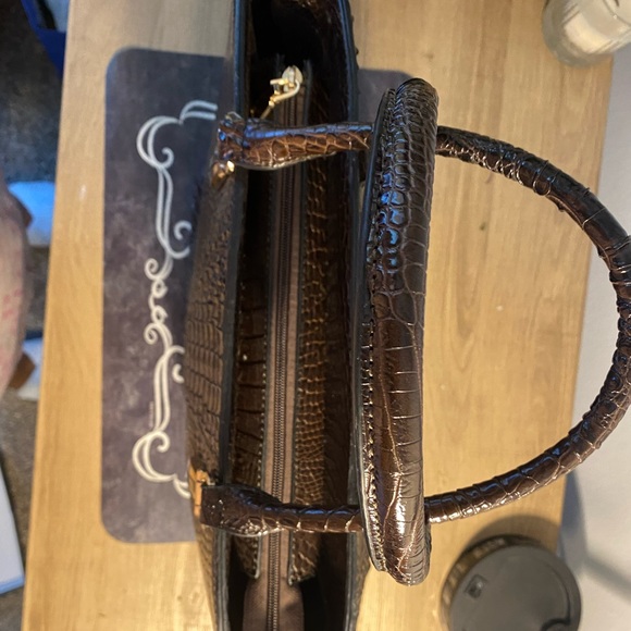 Beautiful faux alligator skin bag - Picture 2 of 4